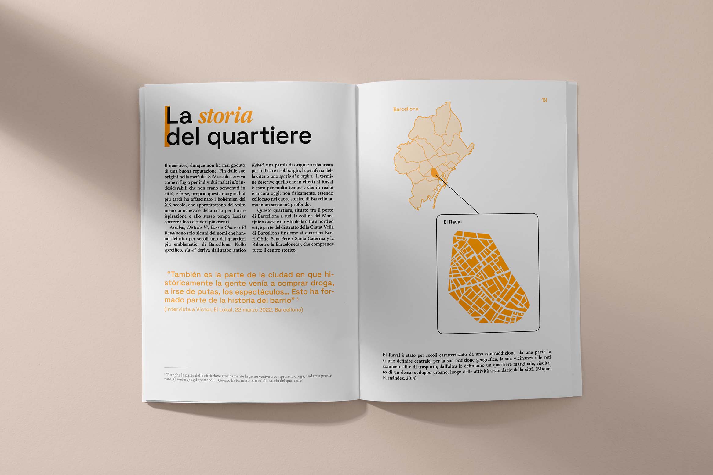 Mockup dell'interno del libro El Raval, un barrio de contrastes